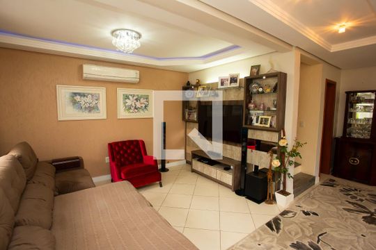 Sala de casa à venda com 3 quartos, 200m² em Marechal Rondon, Canoas