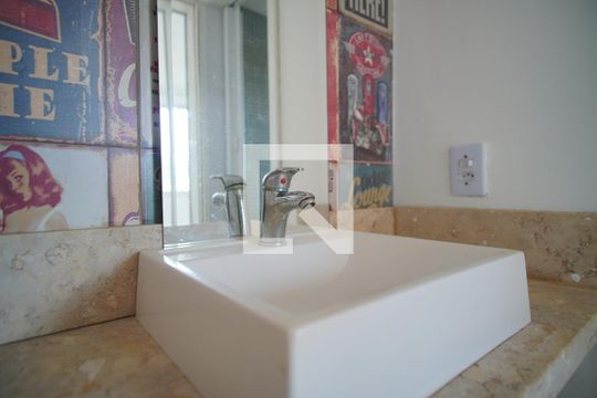 Banheiro - Pia de apartamento à venda com 2 quartos, 44m² em Sarandi, Porto Alegre
