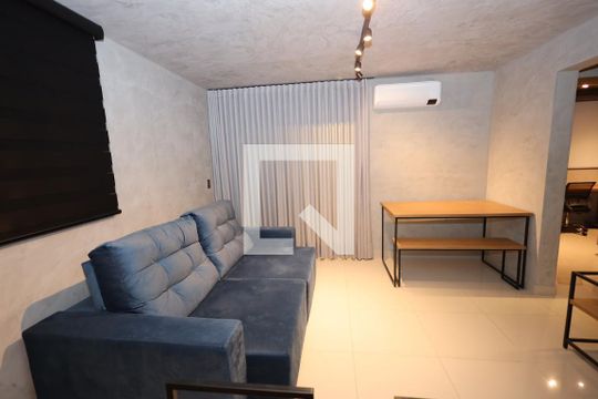 Sala de apartamento à venda com 2 quartos, 68m² em Vila Rosa, Goiânia