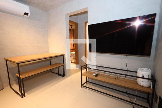 Sala de apartamento à venda com 2 quartos, 68m² em Vila Rosa, Goiânia