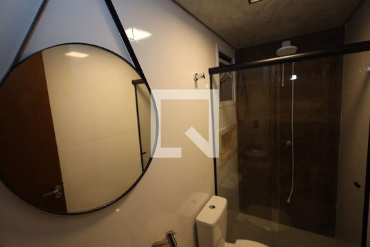 Banheiro da Suíte de apartamento à venda com 2 quartos, 68m² em Vila Rosa, Goiânia