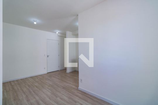 Sala de apartamento para alugar com 2 quartos, 42m² em Parque Arariba, São Paulo