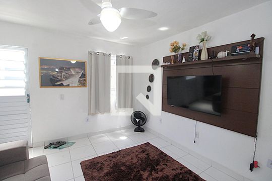 Sala de casa à venda com 2 quartos, 80m² em Inhaúma, Rio de Janeiro