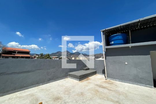 Terraço de casa à venda com 2 quartos, 80m² em Inhaúma, Rio de Janeiro