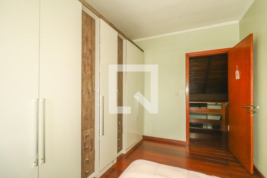 Quarto 3 de casa à venda com 3 quartos, 271m² em Jardim Itu, Porto Alegre