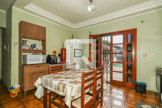 Cozinha de casa à venda com 3 quartos, 271m² em Jardim Itu, Porto Alegre