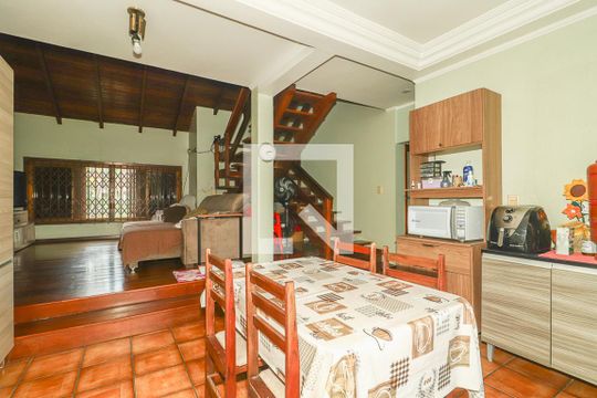 Cozinha de casa à venda com 3 quartos, 271m² em Jardim Itu, Porto Alegre
