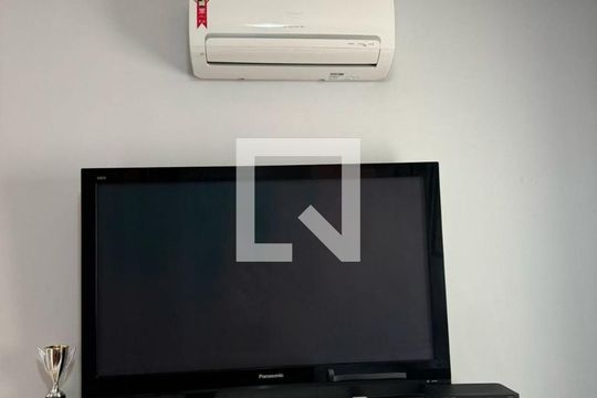 Foto 18 de casa de condomínio à venda com 3 quartos, 230m² em Jardim Londrina, São Paulo