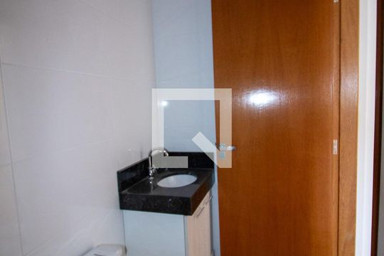 Banheiro de apartamento para alugar com 2 quartos, 59m² em Vila Domingues, Votorantim
