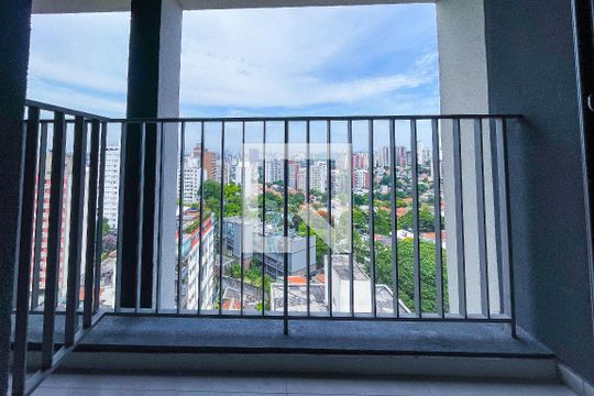 Varanda de kitnet/studio à venda com 1 quarto, 26m² em Cerqueira César, São Paulo