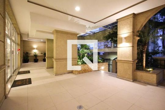 Área comum de apartamento à venda com 3 quartos, 156m² em Vila Olímpia, São Paulo
