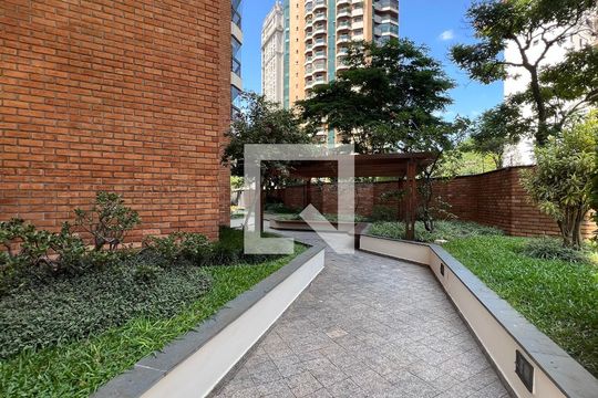 Área comum de apartamento à venda com 3 quartos, 240m² em Vila Mariana, São Paulo