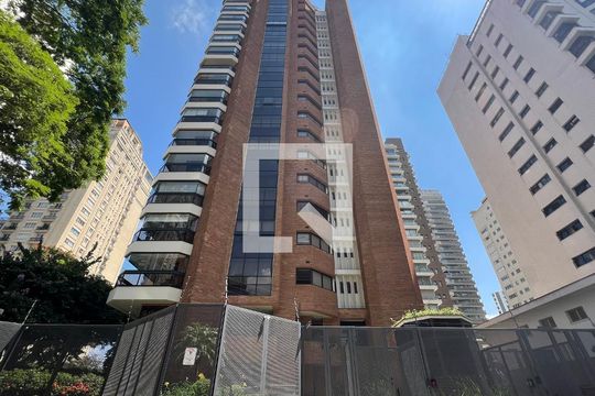 Fachada do Prédio de apartamento à venda com 3 quartos, 240m² em Vila Mariana, São Paulo