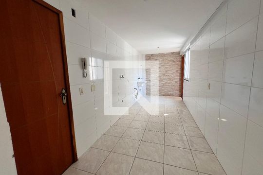 Cozinha de apartamento à venda com 3 quartos, 80m² em Taquara, Rio de Janeiro