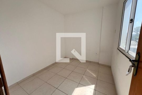 Quarto 01 / Escritório de apartamento à venda com 3 quartos, 80m² em Taquara, Rio de Janeiro