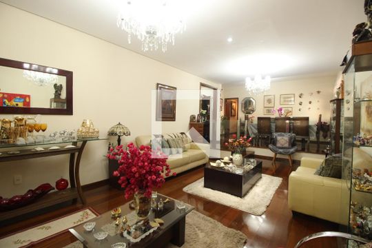 Sala de apartamento à venda com 4 quartos, 180m² em Lourdes, Belo Horizonte