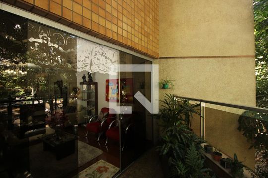 Varanda Sala de apartamento à venda com 4 quartos, 180m² em Lourdes, Belo Horizonte