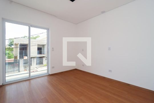Suíte de casa de condomínio à venda com 3 quartos, 103m² em Jardim Mirna, Taboão da Serra