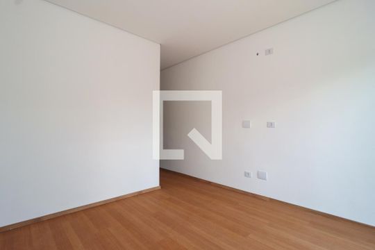 Suíte de casa de condomínio à venda com 3 quartos, 103m² em Jardim Mirna, Taboão da Serra