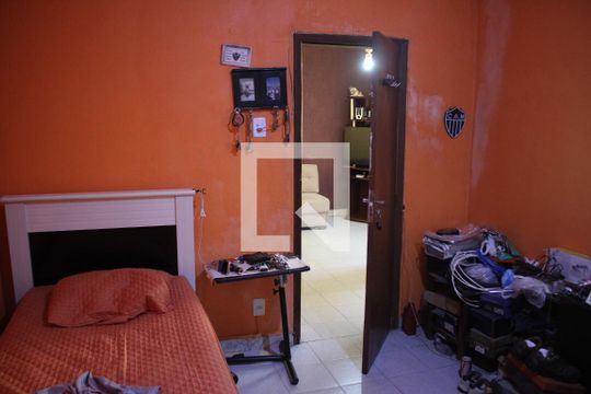 Quarto 1 de casa à venda com 3 quartos, 379m² em Diamante, Belo Horizonte