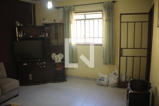 Sala de casa à venda com 3 quartos, 379m² em Diamante, Belo Horizonte