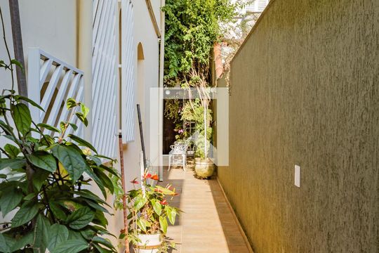 Quinta de casa à venda com 3 quartos, 140m² em Cursino, São Paulo