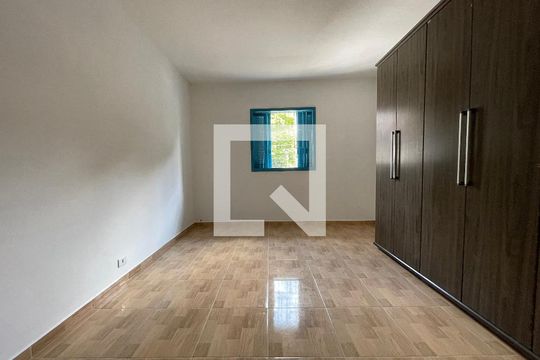 Quarto de casa à venda com 2 quartos, 100m² em Vila Gomes, São Paulo
