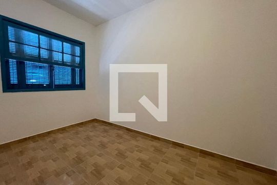 Quarto 2 de casa à venda com 2 quartos, 100m² em Vila Gomes, São Paulo