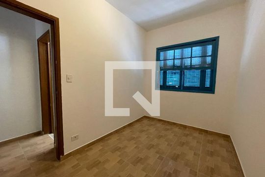 Quarto 2 de casa à venda com 2 quartos, 100m² em Vila Gomes, São Paulo