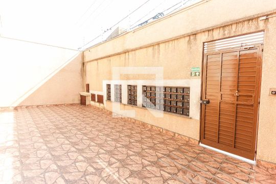 Entrada 1 de apartamento para alugar com 2 quartos, 41m² em Vila Progresso (zona Leste), São Paulo