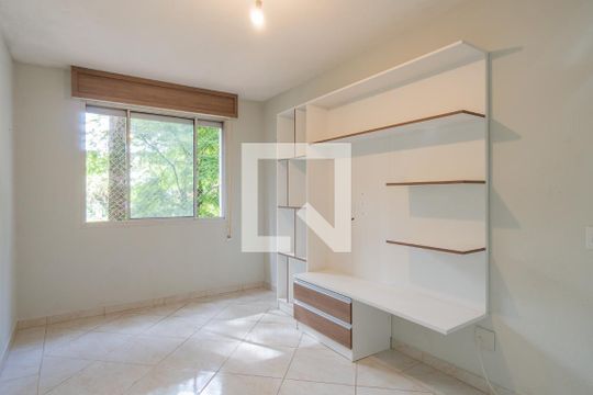 Sala de apartamento à venda com 1 quarto, 45m² em Partenon, Porto Alegre