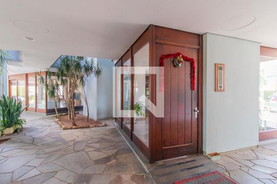 Entrada de apartamento à venda com 1 quarto, 45m² em Partenon, Porto Alegre