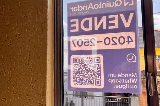 Placa instalada  de casa à venda com 3 quartos, 120m² em Parque Novo Lar, São Paulo
