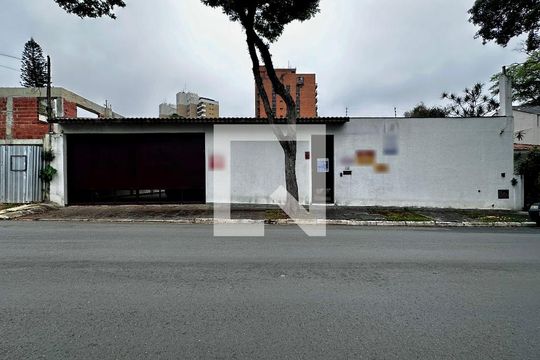 Fachada de casa à venda com 3 quartos, 150m² em Santo Amaro, São Paulo