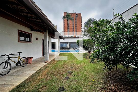 Jardim de casa à venda com 3 quartos, 150m² em Santo Amaro, São Paulo