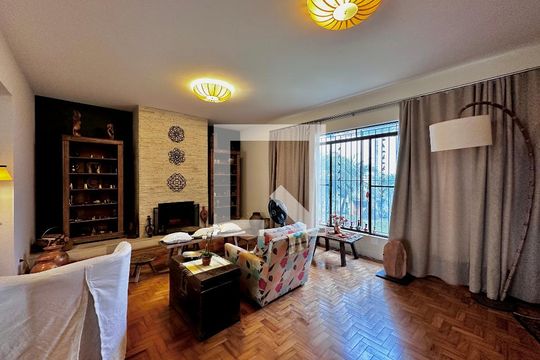 Sala de casa à venda com 3 quartos, 150m² em Santo Amaro, São Paulo