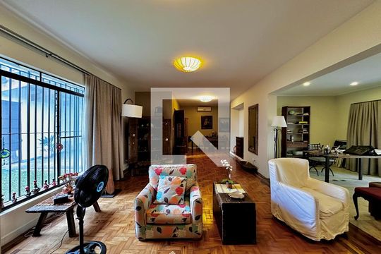 Sala de casa à venda com 3 quartos, 150m² em Santo Amaro, São Paulo