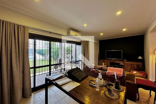 Sala de casa à venda com 3 quartos, 150m² em Santo Amaro, São Paulo