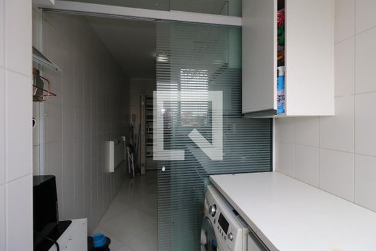 Área de Serviço de apartamento para alugar com 3 quartos, 60m² em Jardim Santo André, Santo André
