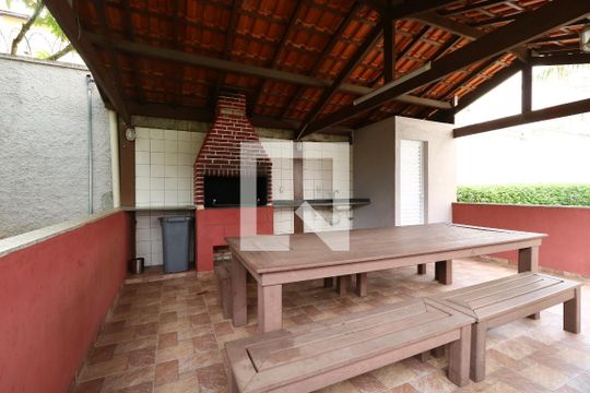 Área Comum - Churrasqueira de apartamento para alugar com 3 quartos, 60m² em Jardim Santo André, Santo André