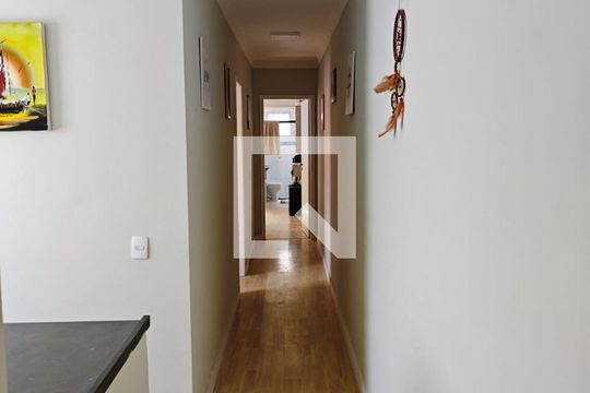 Corredor de casa à venda com 3 quartos, 170m² em Jardim Colombo, São Paulo