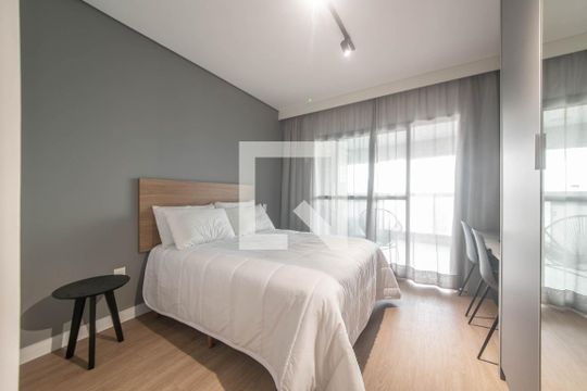 Kitnet/Studio para alugar com 1 quarto, 32m² em Jardim das Acacias, São Paulo