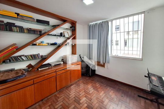 Quarto 1 de apartamento à venda com 3 quartos, 172m² em Ingá, Niterói
