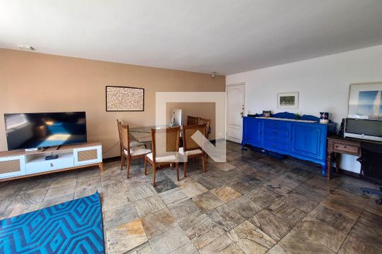 Sala de apartamento à venda com 3 quartos, 172m² em Ingá, Niterói