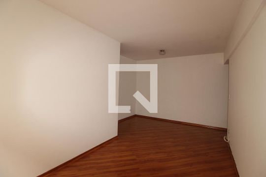 Sala de apartamento para alugar com 2 quartos, 60m² em Jardim Ester, São Paulo