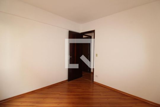 Quarto 1 de apartamento para alugar com 2 quartos, 60m² em Jardim Ester, São Paulo