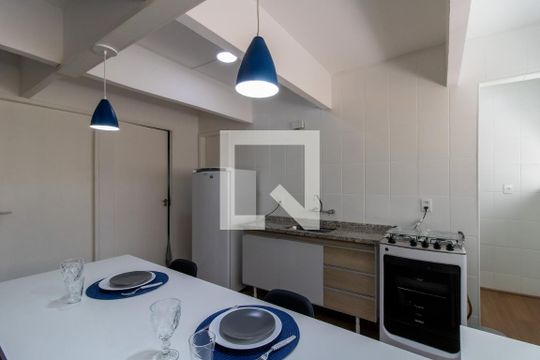 Cozinha de apartamento para alugar com 2 quartos, 60m² em Parque Cecap, Guarulhos