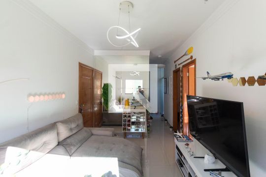 Sala de casa de condomínio à venda com 2 quartos, 54m² em Vila Nhocuné, São Paulo