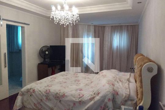 Casa à venda com 4 quartos, 355m² em Jardim Japao, São Paulo