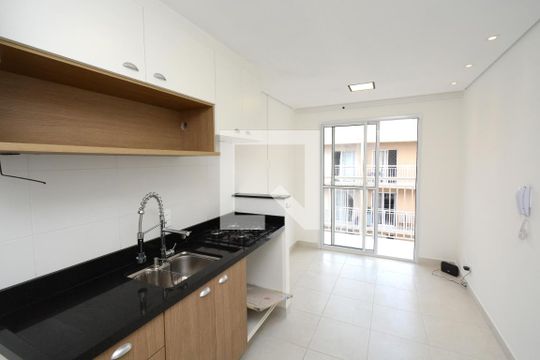 Sala/Cozinha de apartamento para alugar com 1 quarto, 31m² em Socorro, São Paulo